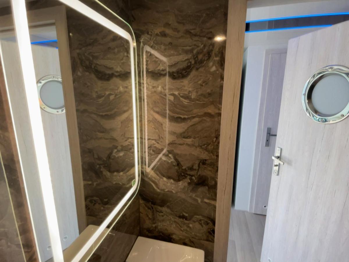 Boathousing - Apartament Na Wodzie, Dom Plywajacy, Lodz, Luksusowy Apartament Мыслибуж Экстерьер фото